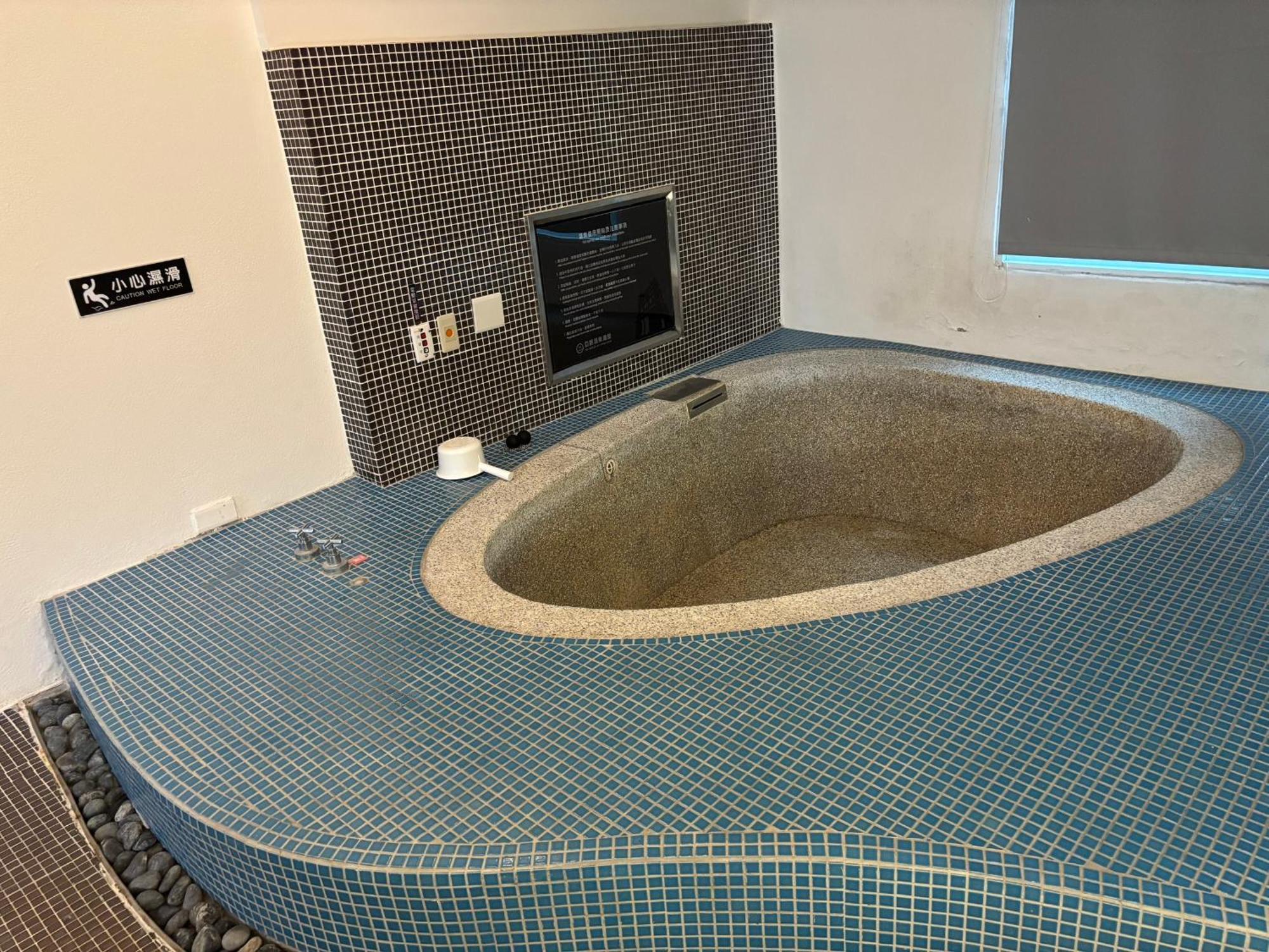 ג'יאושי Ya Nold Hot Spring Hotel מראה חיצוני תמונה
