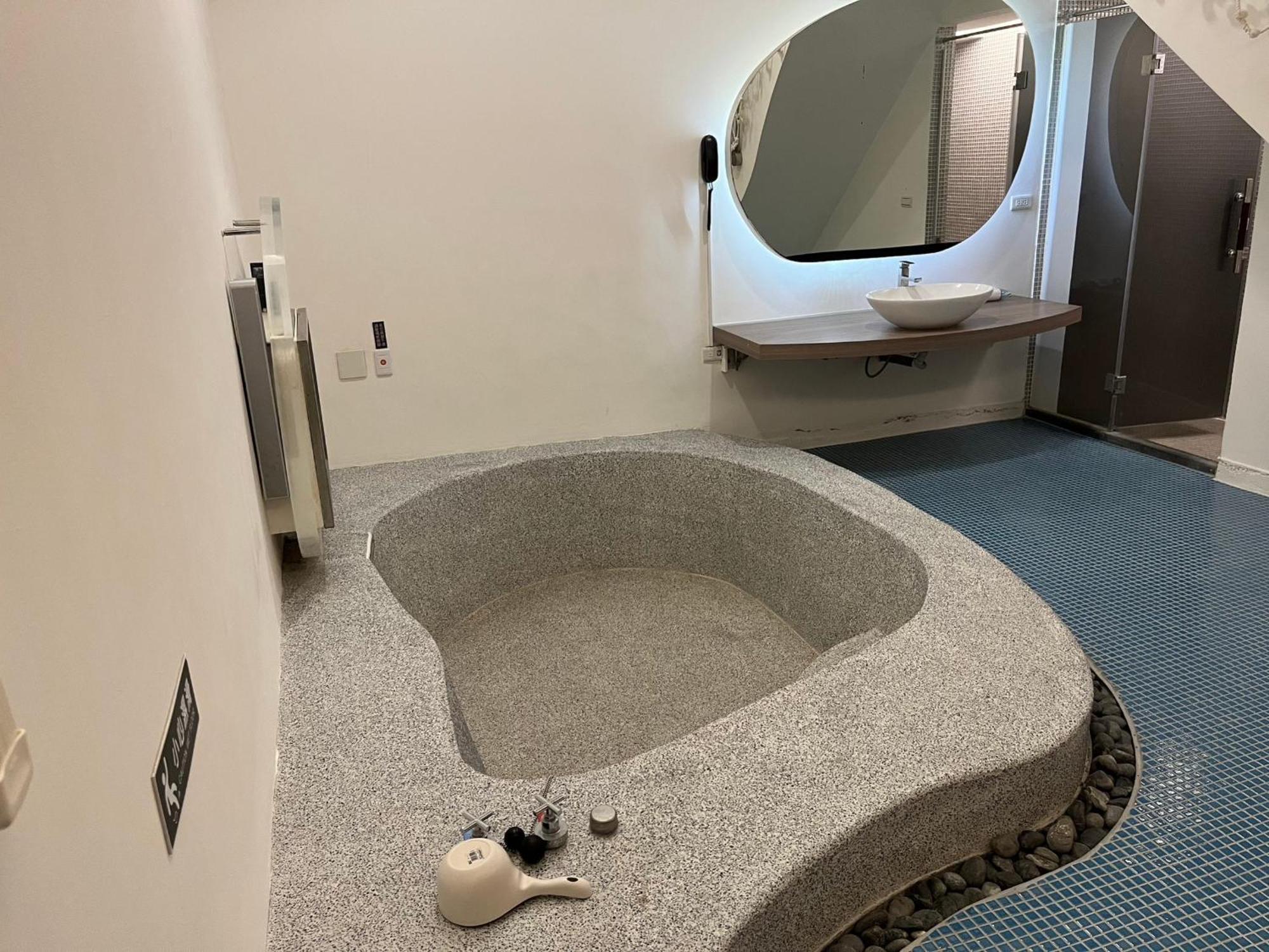 ג'יאושי Ya Nold Hot Spring Hotel מראה חיצוני תמונה